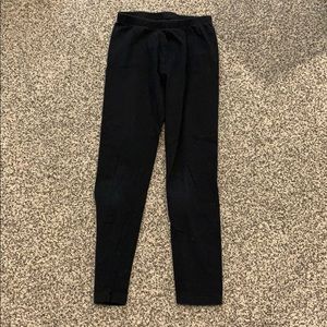 Girl’s black leggings cat & jack